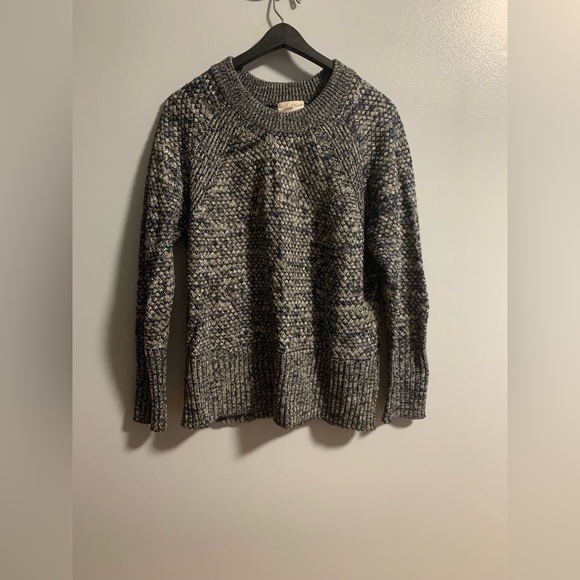 Universal threads sweater - Picture 2 of 3
